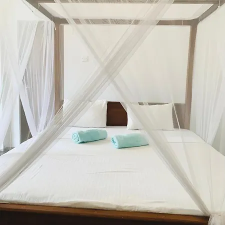 Surf Home Stay Hiriketiya Dikwella Exterior foto