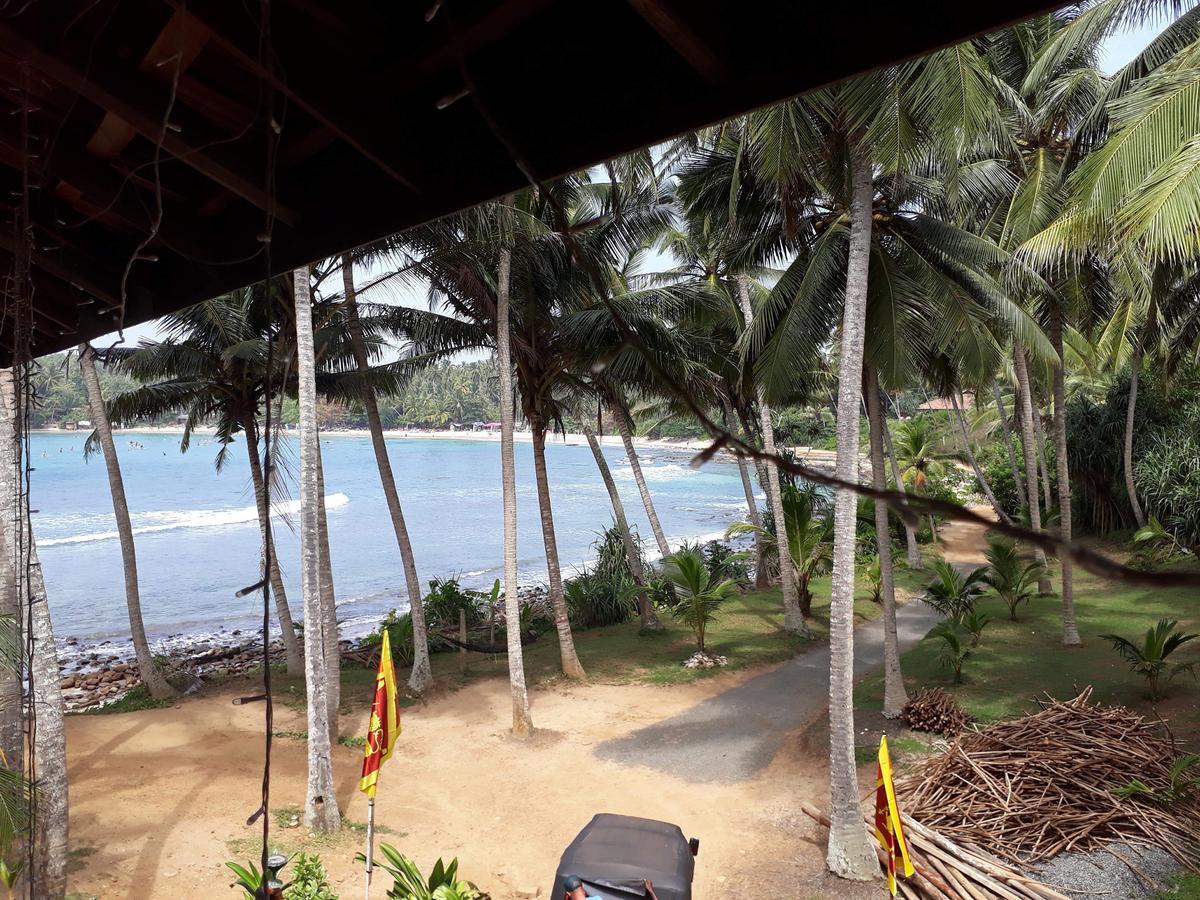 Surf Hiriketiya * Dikwella